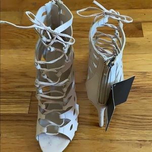 NEVER WORN Blush Strappy Heels